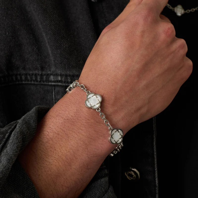 Fortis Clover Cuff (Silver)