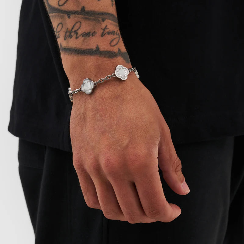 Fortis Clover Cuff (Silver)